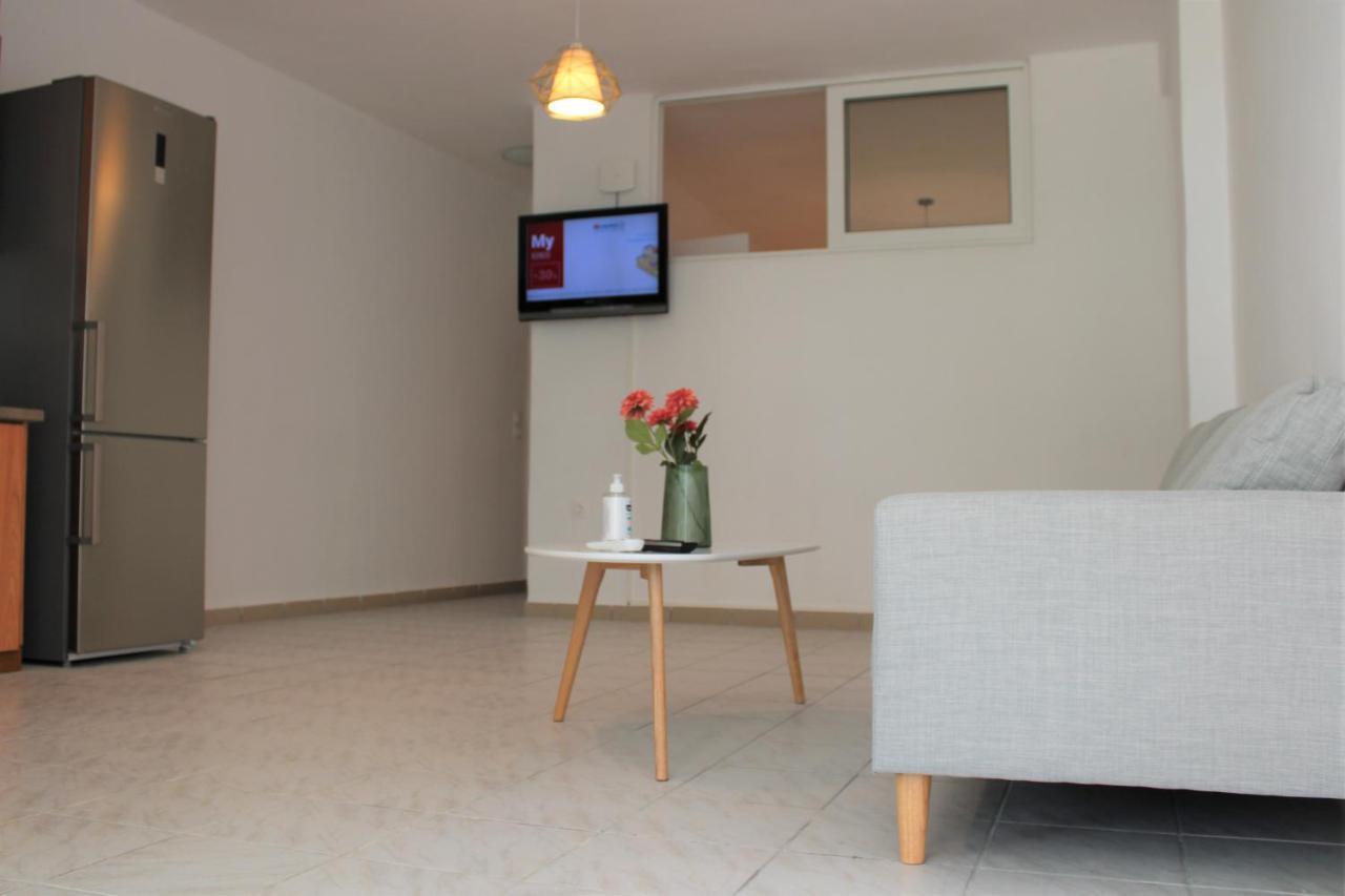 Kalamaki Plaza Apartments Exterior photo